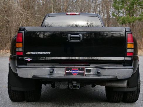 Used 2007 Chevrolet Silverado 3500 LT w/ Heavy-Duty Power Package image 13