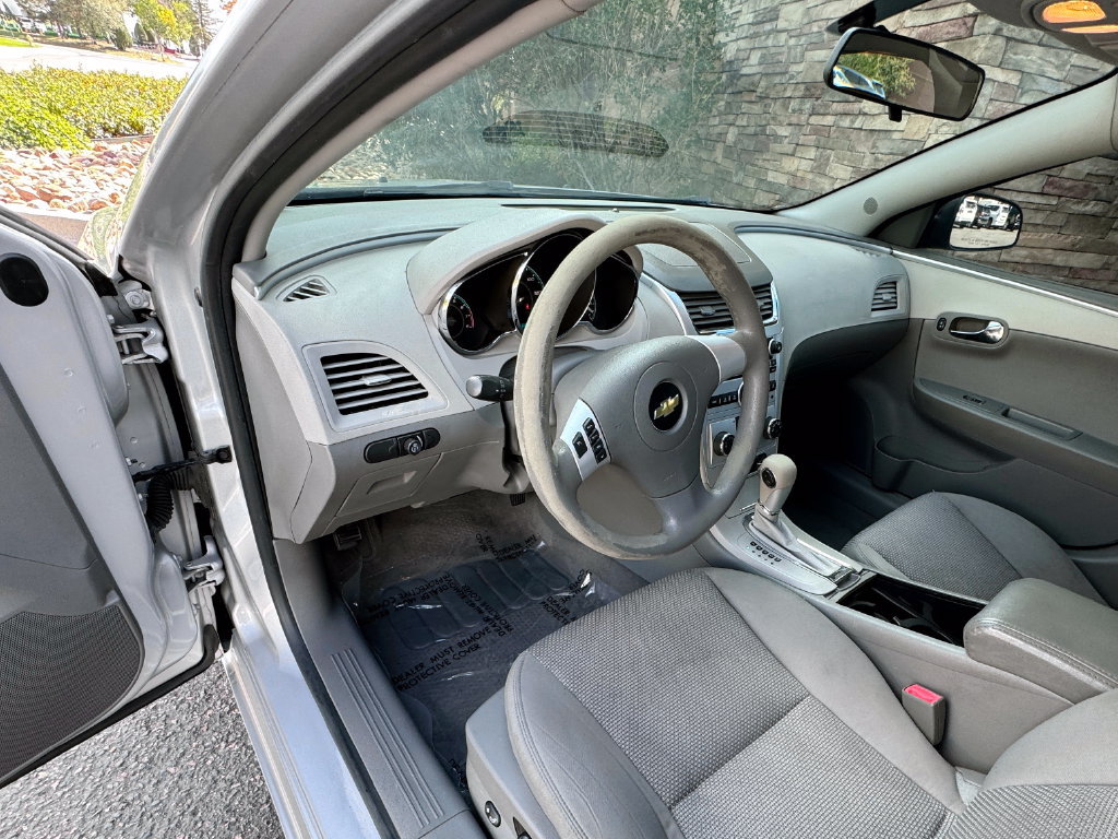 Used 2012 Chevrolet Malibu LS FWD image 17