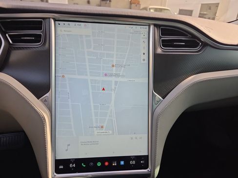 Used 2016 Tesla Model S 70 RWD image 12