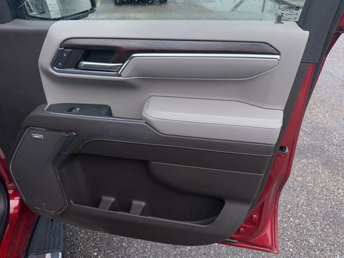 Used 2024 GMC Sierra 1500 SLT w/ SLT Premium Plus Package image 9