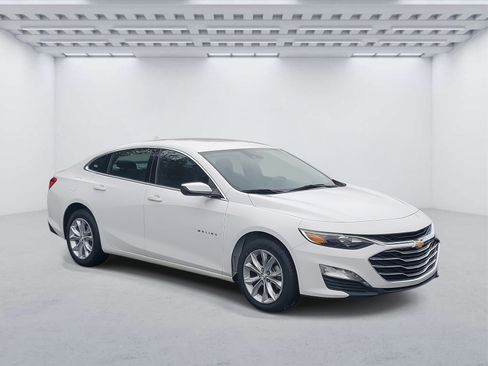 Used 2024 Chevrolet Malibu LT image 1