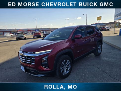 Used 2026 Chevrolet Equinox LT image 7