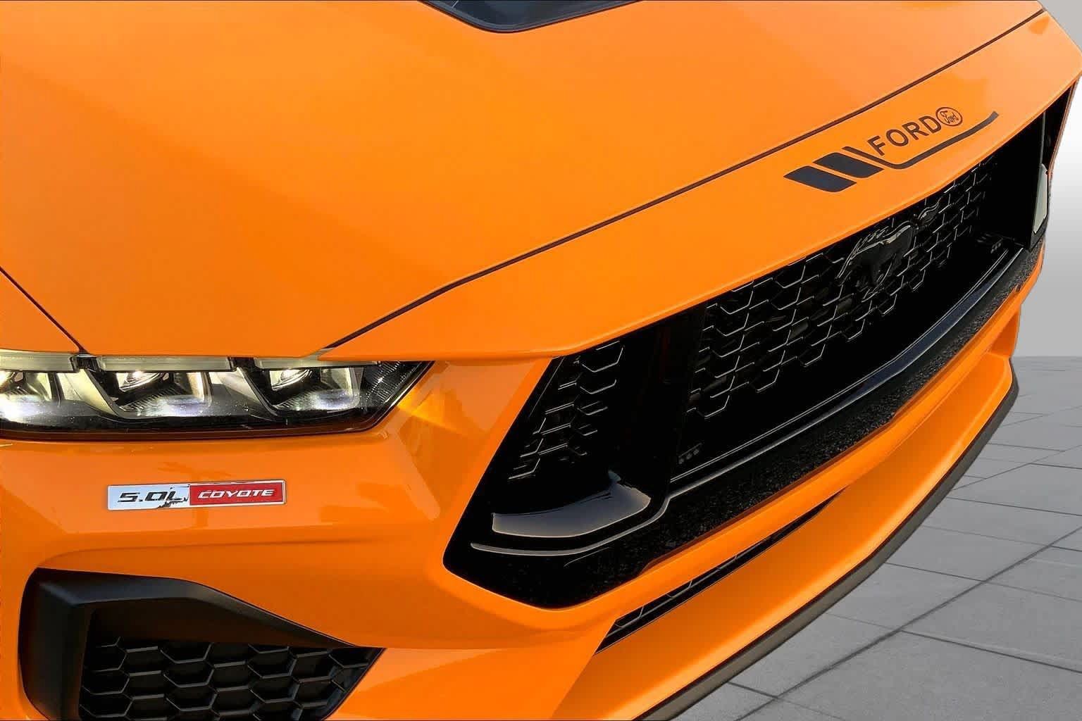 Used 2026 Ford Mustang GT Premium RWD image 28
