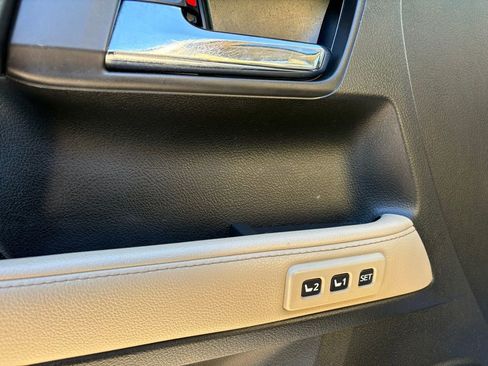 Used 2020 Toyota 4Runner Limited image 15