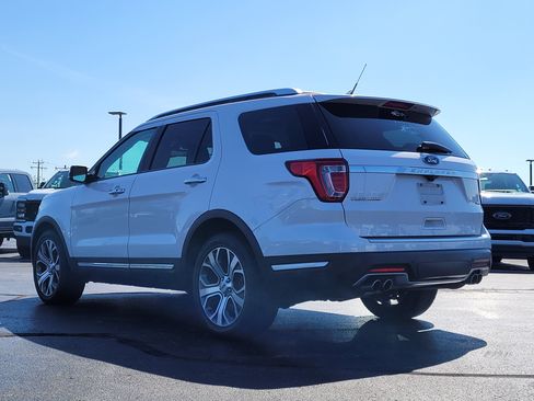 Used 2018 Ford Explorer Platinum AWD/4WD image 6