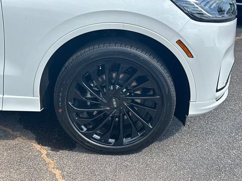 New 2026 Lincoln Aviator Reserve w/ Jet Appearance Package AWD/4WD image 13