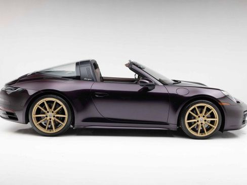Used 2021 Porsche 911 Targa 4S w/ Premium Package AWD/4WD image 30