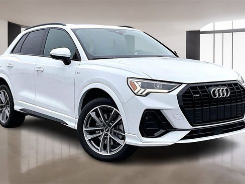 Used 2022 Audi Q3 2.0T Premium Plus image 12