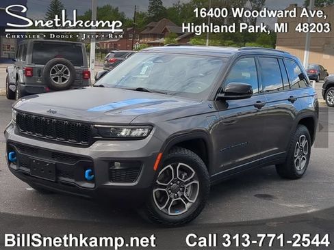 Used 2023 Jeep Grand Cherokee Trailhawk w/ Luxury Tech Group III AWD/4WD image 1