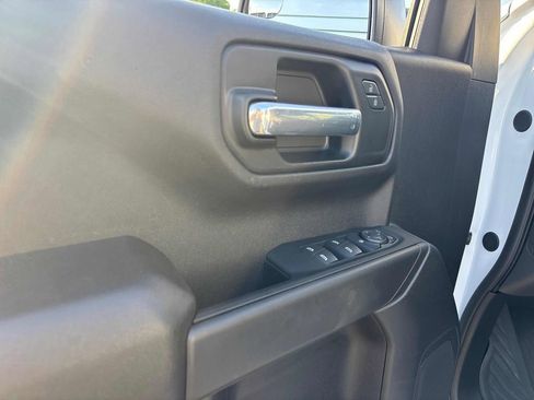 Used 2025 Chevrolet Silverado 1500 Custom Trail Boss w/ Turbomax Blackout Package AWD/4WD image 11