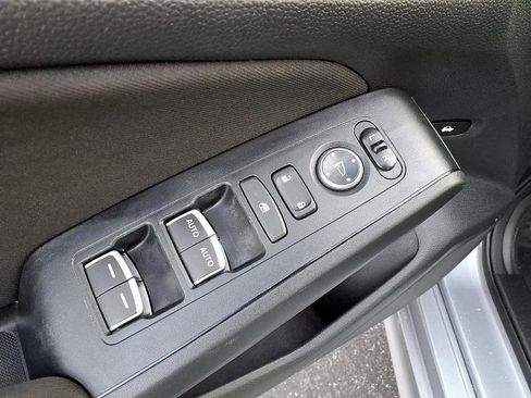 Used 2024 Honda Civic Sport image 12