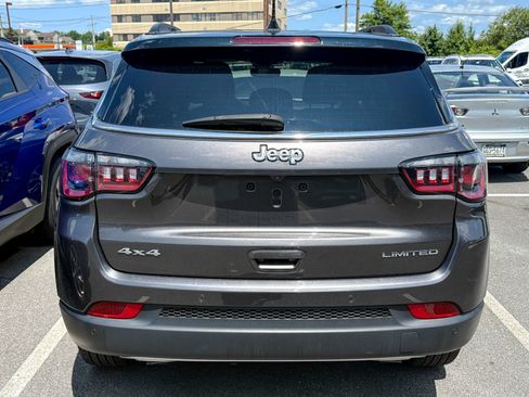 Used 2023 Jeep Compass Limited AWD/4WD image 4