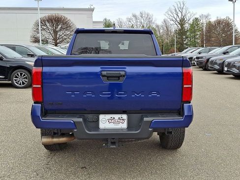 Used 2024 Toyota Tacoma TRD Off-Road AWD/4WD image 7
