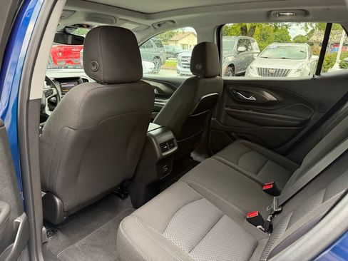 Certified 2022 GMC Terrain SLE w/ Driver Convenience Package AWD/4WD image 12