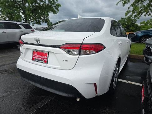 Used 2021 Toyota Corolla LE w/ Carpet Mat Package (TMS) FWD image 5