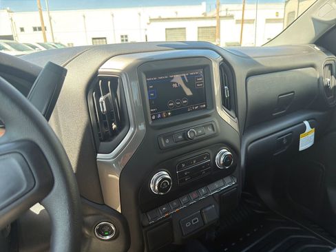 New 2026 GMC Sierra 1500 Pro AWD/4WD image 17