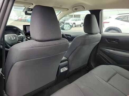 Used 2023 Toyota Corolla LE FWD image 9