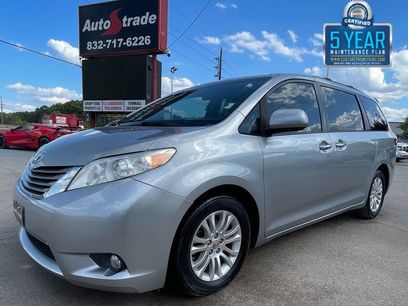 Used 2016 Toyota Sienna XLE w/ XLE Navigation Package
