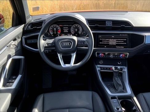 Certified 2025 Audi Q3 2.0T Premium Plus w/ Premium Plus Package image 5