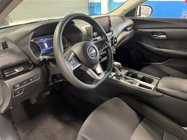 Used 2025 Nissan Sentra SV FWD image 23