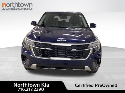 Certified 2025 Kia Seltos LX image 3