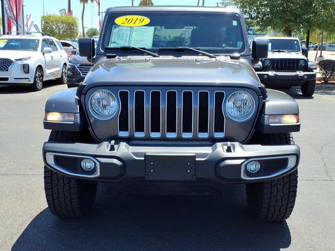 Used 2019 Jeep Wrangler Unlimited Sahara AWD/4WD image 8