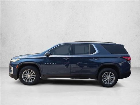 Used 2023 Chevrolet Traverse LT FWD image 9