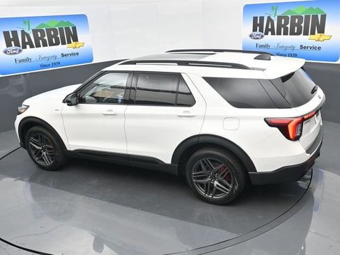 New 2026 Ford Explorer ST-Line w/ ST-Line Street Pack image 26