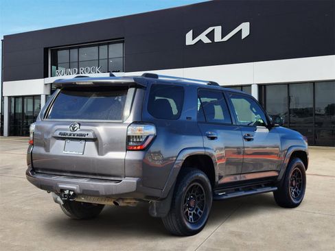 Used 2021 Toyota 4Runner SR5 image 5