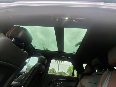 Used 2023 Land Rover Range Rover Sport SE Dynamic AWD/4WD image 11