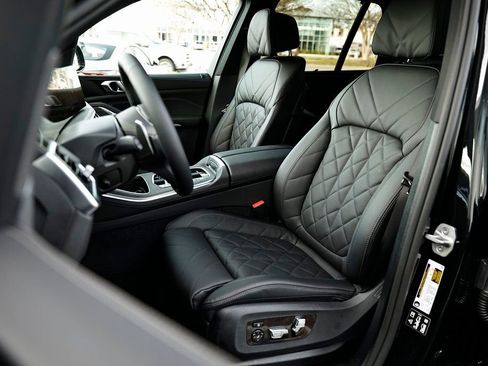 New 2026 BMW X5 xDrive40i w/ M Sport Package AWD/4WD image 21