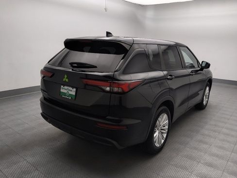Used 2022 Mitsubishi Outlander ES AWD/4WD image 9