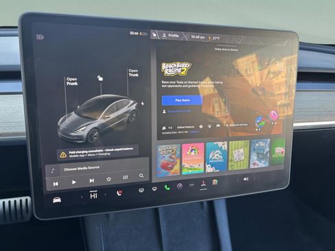 Used 2021 Tesla Model 3 Standard Range Plus image 15