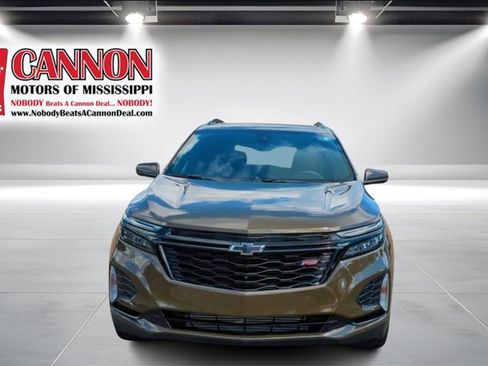 Used 2024 Chevrolet Equinox RS w/ RS Leather Package image 8