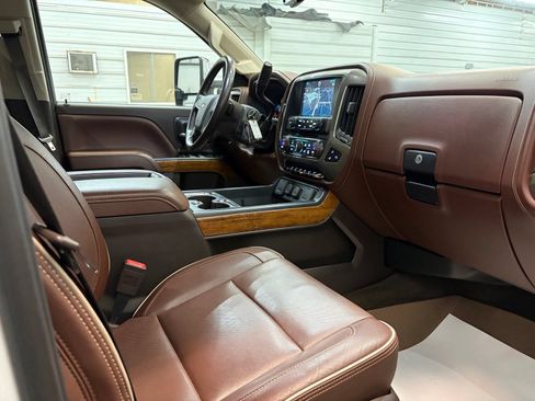 Used 2015 Chevrolet Silverado 3500 High Country w/ Duramax Plus Package AWD/4WD image 21