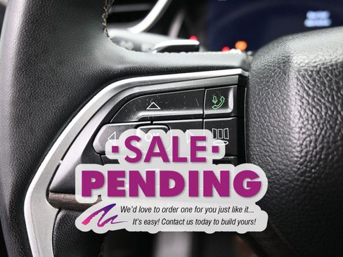 Used 2023 Jeep Grand Cherokee Limited image 23