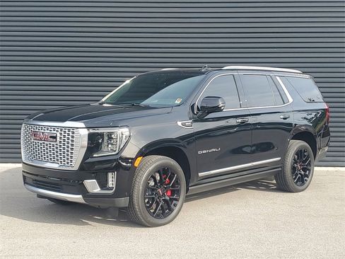 Used 2024 GMC Yukon Denali w/ Denali Reserve Package image 1