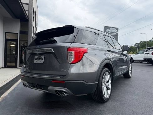 Used 2021 Ford Explorer Platinum w/ Equipment Group 601A AWD/4WD image 26