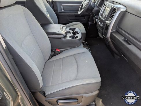 Used 2021 RAM 1500 Classic SLT image 30