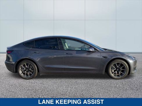 Used 2022 Tesla Model 3 Long Range image 6