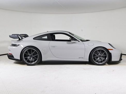 Certified 2022 Porsche 911 GT3 image 8