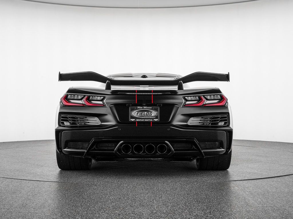 Used 2024 Chevrolet Corvette Z06 w/ Z07 Performance Package RWD image 5