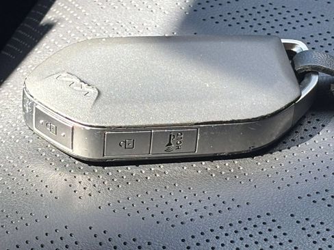 Used 2026 Kia Carnival FWD image 21