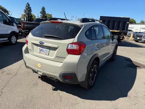 Used 2017 Subaru Crosstrek 2.0i Premium AWD/4WD image 5