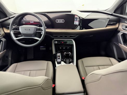 New 2025 Audi Q5 Premium Plus image 17