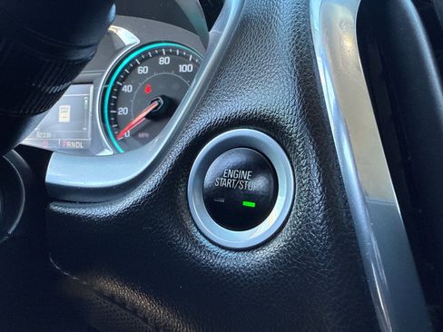 Used 2018 Chevrolet Traverse Premier image 31