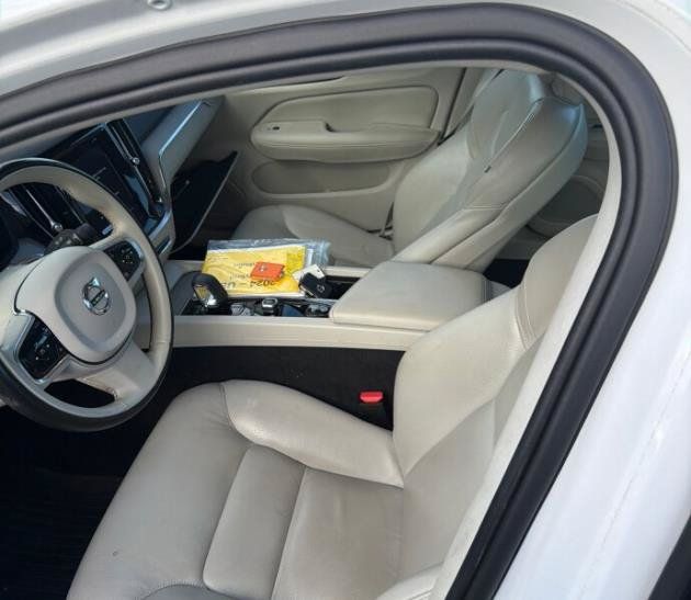 Used 2024 Volvo S60 B5 Plus w/ Climate Package FWD image 2
