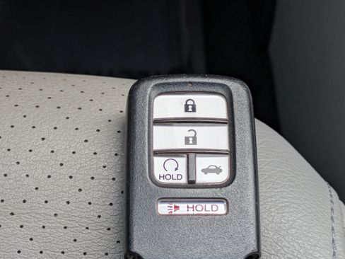 Used 2017 Honda Accord EX-L image 30