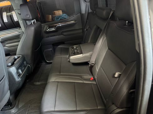 Used 2023 GMC Sierra 1500 Elevation w/ Elevation Premium Package AWD/4WD image 13