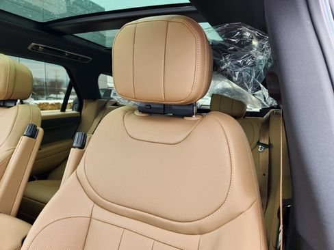 New 2026 Land Rover Range Rover Sport SE image 9